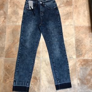 NWT NOISEY MAY JEANS (ASOS)